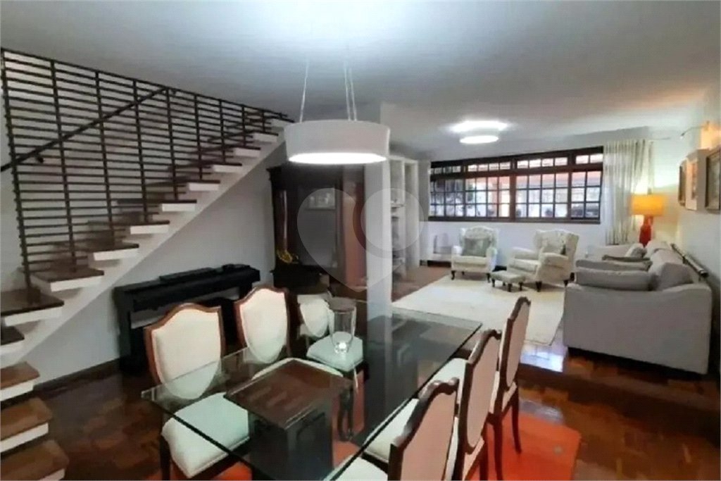 Casa de Vila à venda com 3 quartos, sendo 1 suíte, em Alto da Boa Vista, São Paulo, SP