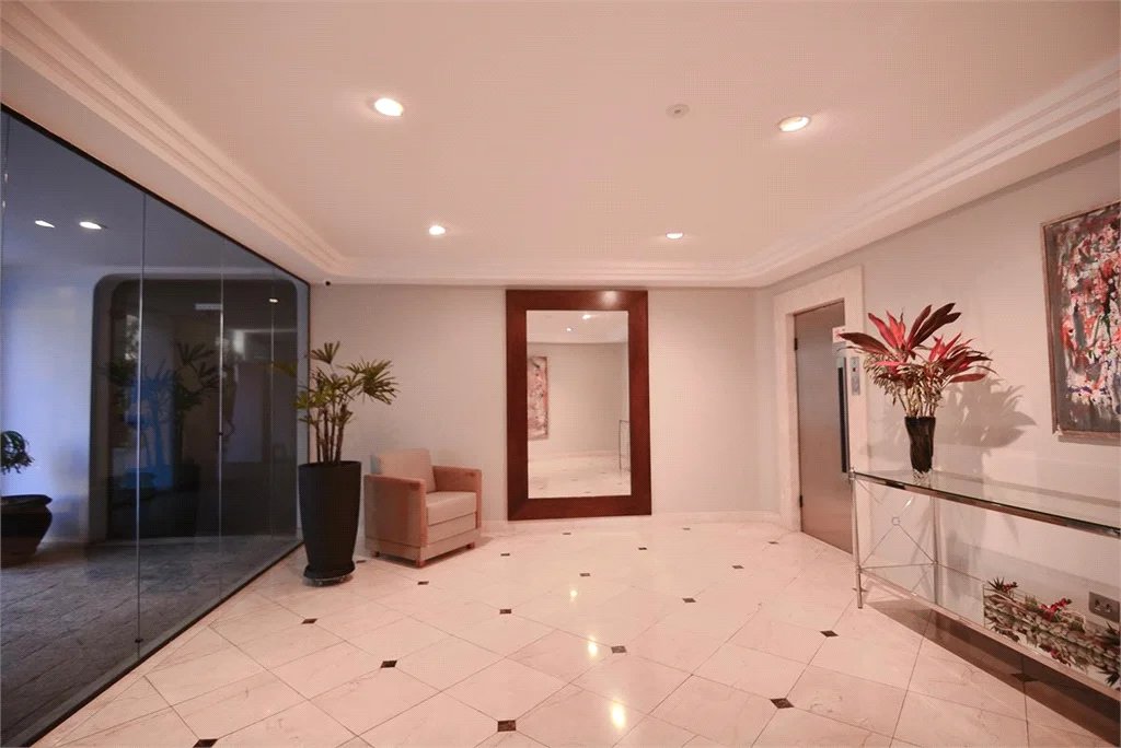 Apartamento à venda com 4 quartos, sendo 2 suítes, em Brooklin Paulista, São Paulo, SP