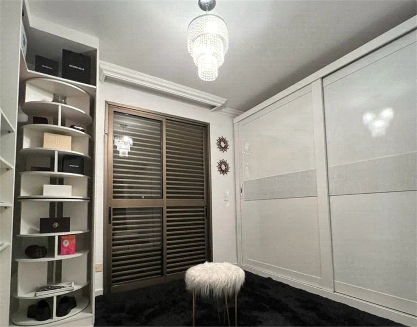 Apartamento à venda com 3 quartos, sendo 1 suíte,  em Vila Andrade, São Paulo, SP