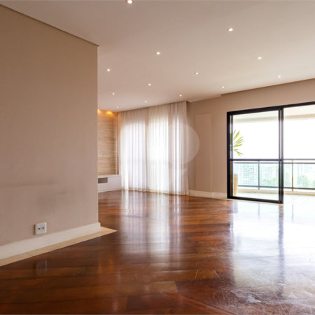 Apartamento à venda com 4 quartos, sendo 3 suítes, em Vila Suzana, São Paulo, SP