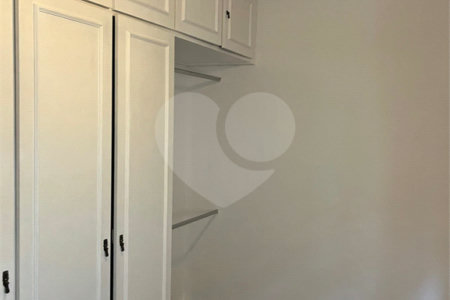Sobrado à venda com 3 quartos, sendo 1 suíte, em Chácara Santo Antônio, São Paulo, SP