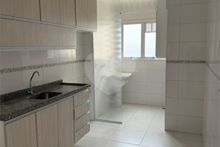 Apartamento à venda com 3 quartos, sendo 1 suíte,  em Jardim Nova Era, Salto, SP
