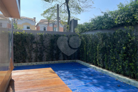 Casa à venda com 3 suítes no condomínio Reserva 8, São Paulo - SP
