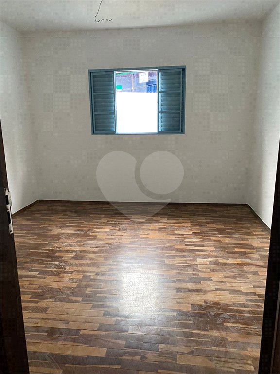 Sobrado à venda com 2 quartos em Tremembé, São Paulo, SP