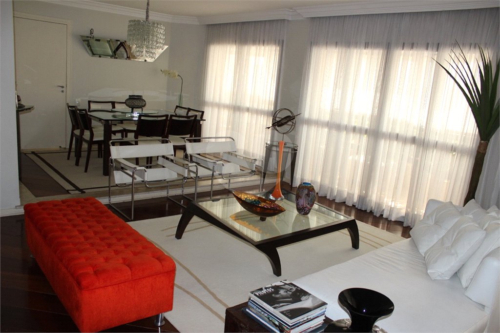 Apartamento à venda com 4 quartos, sendo 3 suítes,  em Vila Suzana, São Paulo, SP