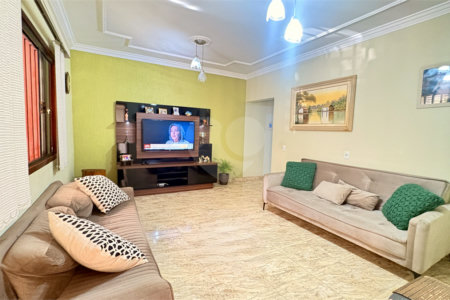 Sobrado à venda com 3 quartos, sendo 1 suíte, em Jardim São Guilherme, Sorocaba, SP