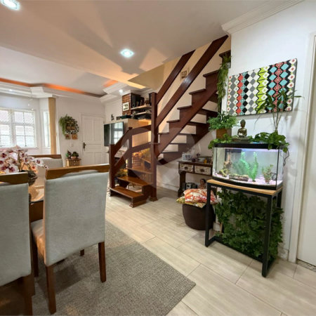 Casa à venda com 2 suítes no condomínio Village Palmas, São Paulo - SP
