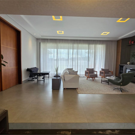Casa à venda com 4 suítes no condomínio Residencial Jardim Primavera, Louveira - SP