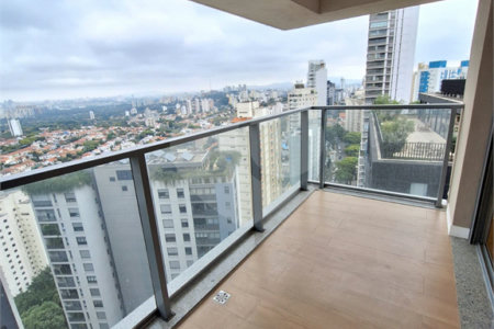 Apartamento à venda com 3 suítes em Sumarezinho, São Paulo, SP