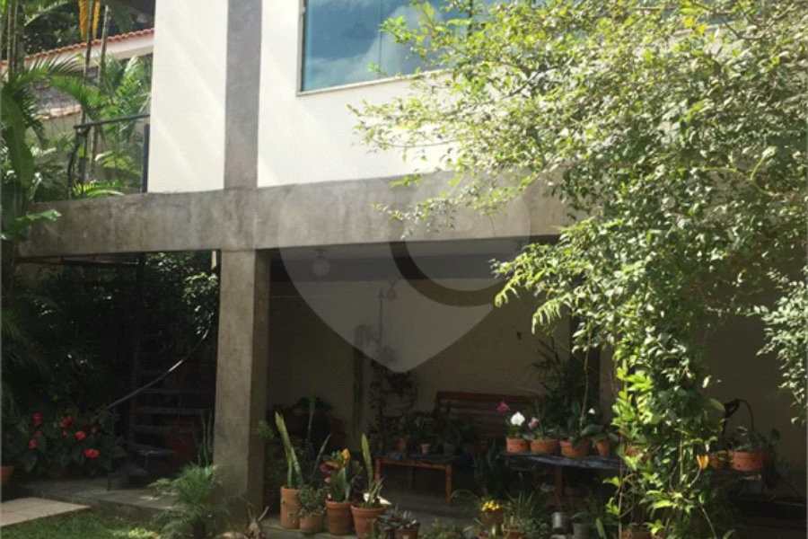 Sobrado à venda com 4 quartos, sendo 3 suítes, em Mandaqui, São Paulo, SP