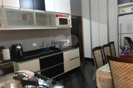 Casa à venda com 3 quartos, sendo 1 suíte, em Cidade Kemel, Poá, SP