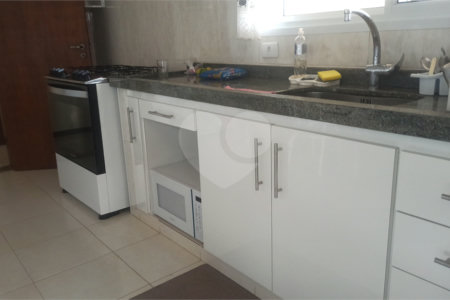 Casa à venda com 3 quartos, sendo 1 suíte, no condomínio Serra da Estrela, Atibaia - SP