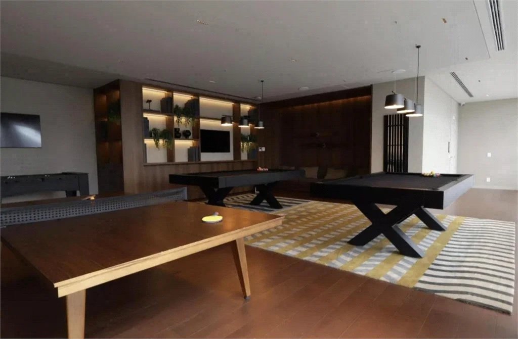Apartamento à venda com 4 suítes em Vila Cordeiro, São Paulo, SP