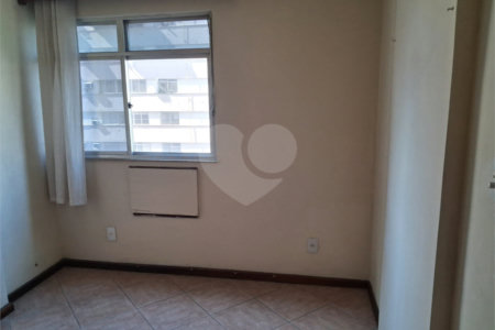 Apartamento à venda com 2 quartos em Praça da Bandeira, Rio de Janeiro, RJ