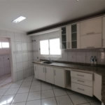 Casa para alugar com 3 quartos, sendo 1 suíte, no condomínio Recanto dos Paturis, Vinhedo - SP