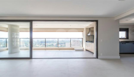 Apartamento à venda com 3 suítes em Moema, São Paulo, SP