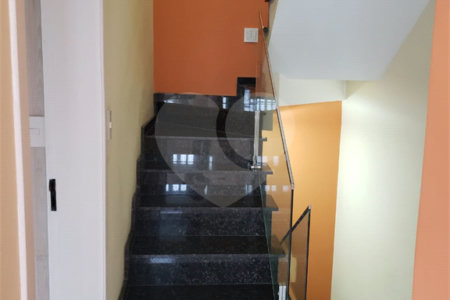 Casa à venda com 6 quartos, sendo 3 suítes, em Alto Ipiranga, Mogi das Cruzes, SP