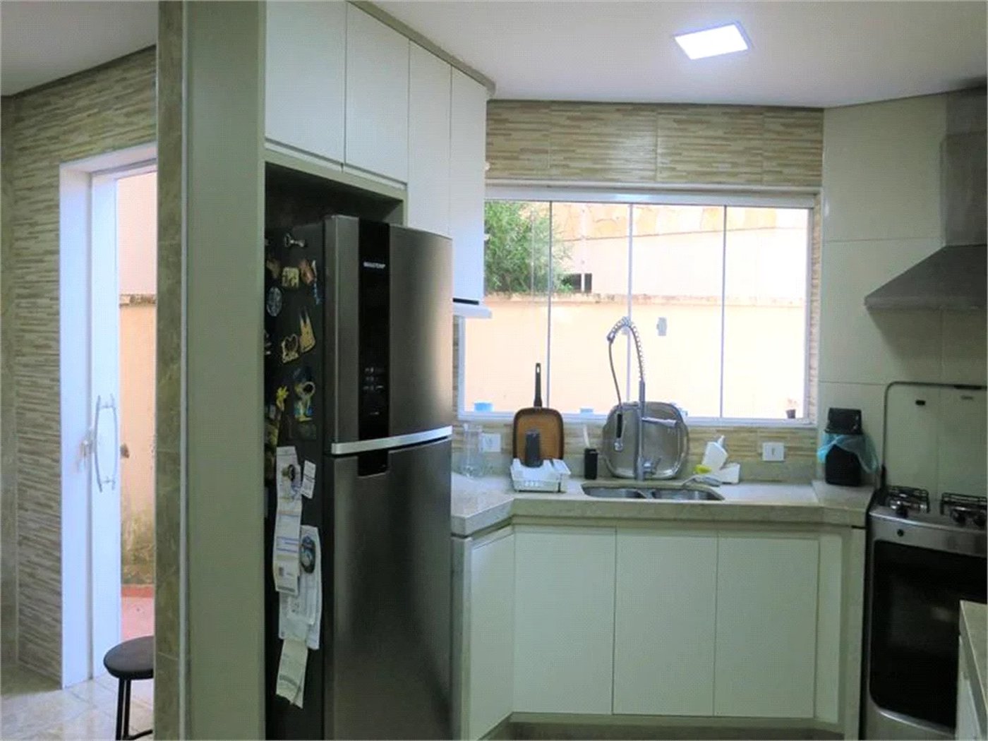 Sobrado à venda com 3 suítes em Vila Progredior, São Paulo, SP