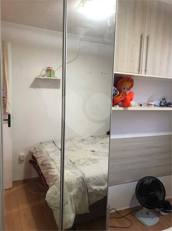 Apartamento à venda com 2 quartos em Jardim Dayse, Ferraz de Vasconcelos, SP