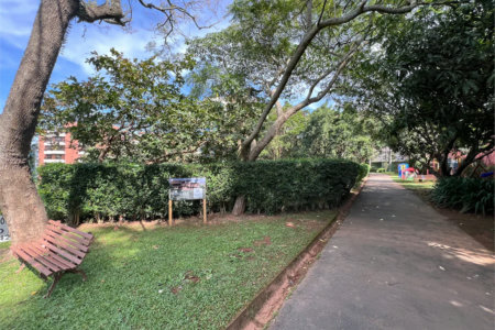 Terreno à venda em Paraisópolis, São Paulo, SP