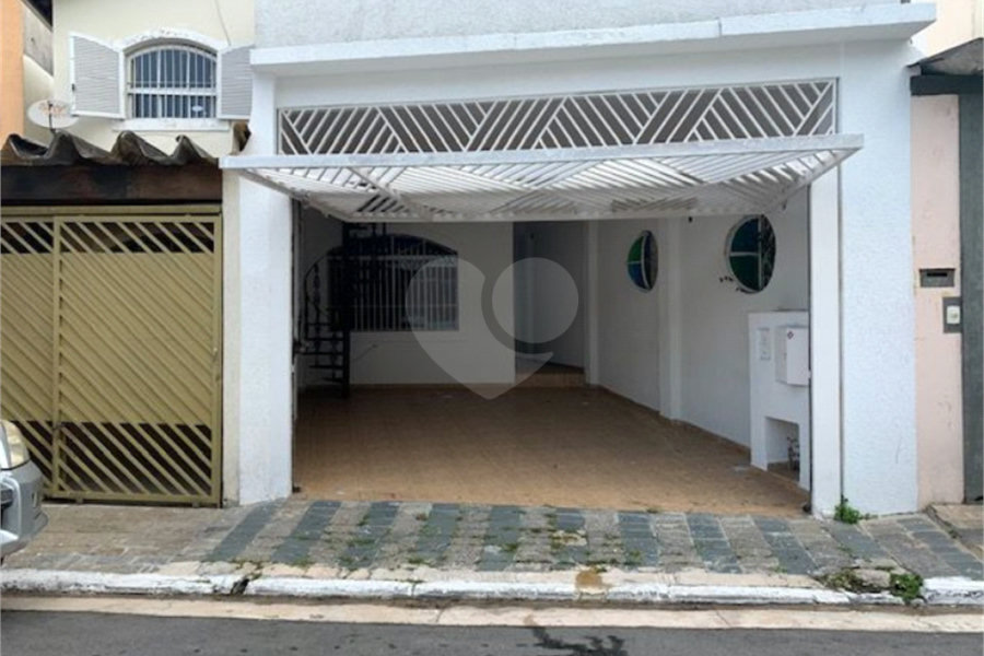 Sobrado à venda com 3 quartos, sendo 1 suíte, em Tremembé, São Paulo, SP
