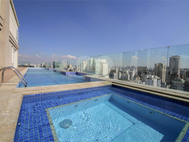 Apartamento à venda com 1 quarto em Campo Belo, São Paulo, SP
