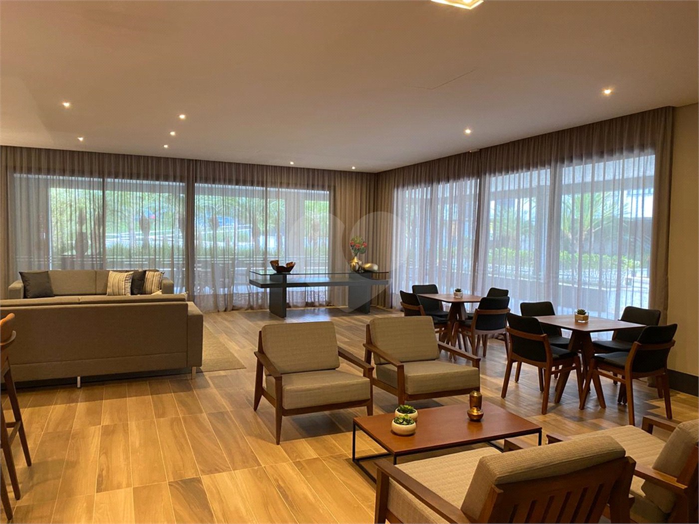 Apartamento com 89m² com 2 suites 2 vagas na Vila Mariana Condominio repleto de lazer. Aceita e estuda Permuta.