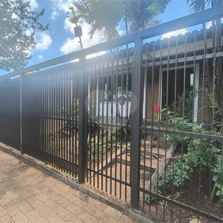 Casa à venda com 3 quartos, sendo 1 suíte, em Vila Santana, Araraquara, SP