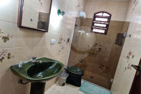 Casa à venda com 4 quartos, sendo 1 suíte, em Alto da Boa Vista, São Paulo, SP