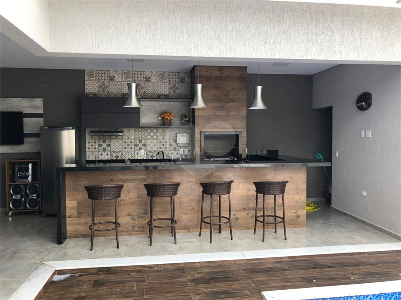 Casa à venda com 3 suítes no condomínio Vila do Bosque, Sorocaba - SP
