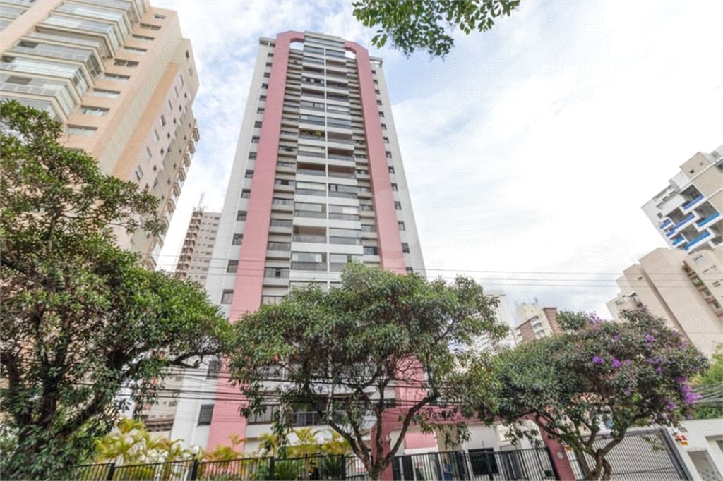Apartamento à venda com 4 quartos, sendo 3 suítes, em Vila Clementino, São Paulo, SP