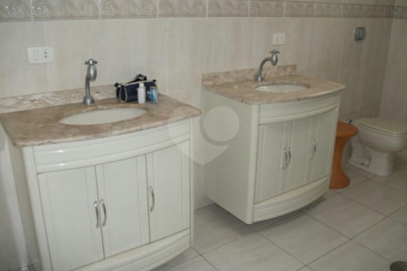 Sobrado à venda com 3 quartos, sendo 1 suíte,  em Jardim Vila Mariana, São Paulo, SP
