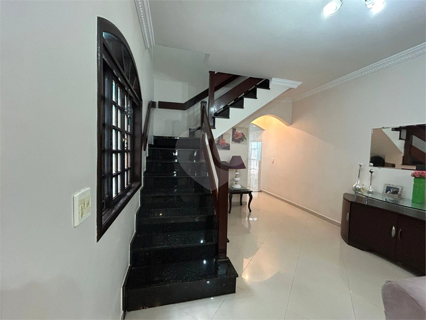 Sobrado à venda com 3 quartos, sendo 1 suíte, em Tremembé, São Paulo, SP