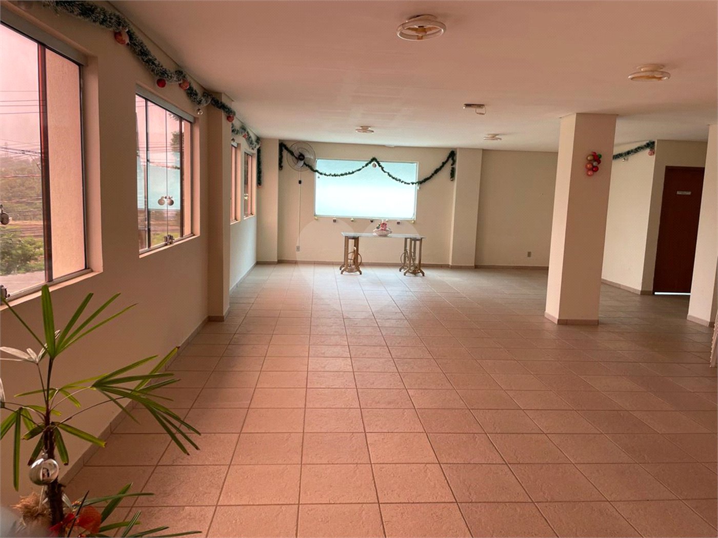 Apartamento à venda com 3 quartos, sendo 1 suíte, em Vila Nova, Louveira, SP