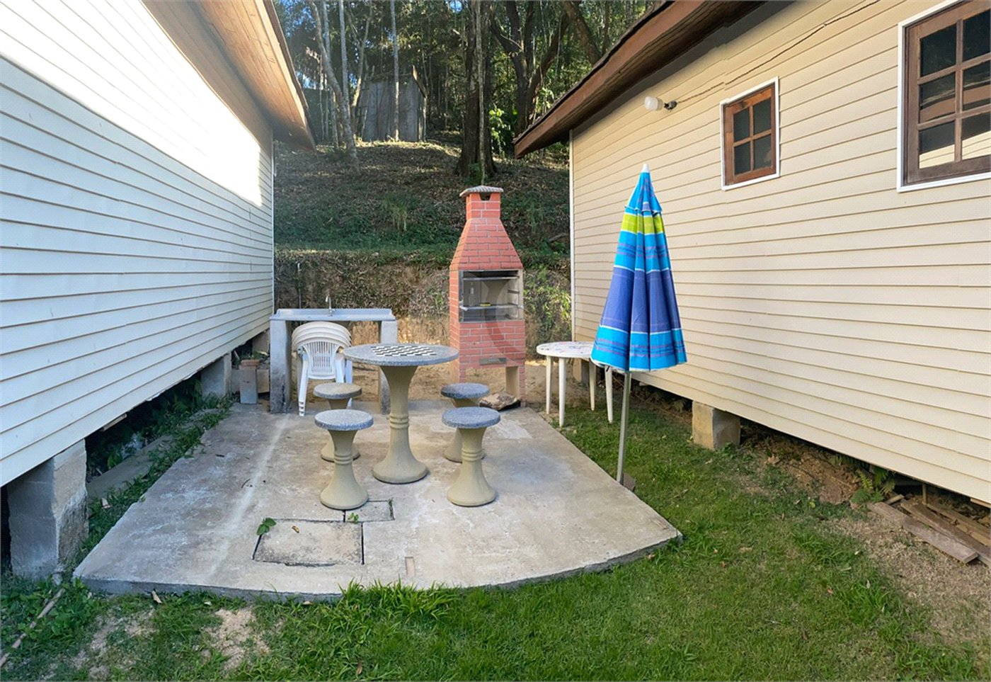 Casa à venda com 5 suítes no condomínio Cinco Lagos, Mairiporã - SP