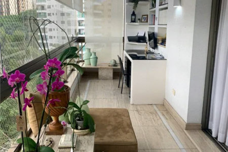 Apartamento à venda com 3 suítes em Vila Suzana, São Paulo, SP