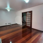Casa à venda com 3 quartos, sendo 1 suíte, em Chácara Santo Antônio (zona Sul), São Paulo, SP