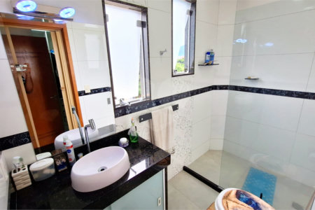 Casa à venda com 3 quartos, sendo 2 suítes, no condomínio Residencial West Green, Rio de Janeiro - RJ