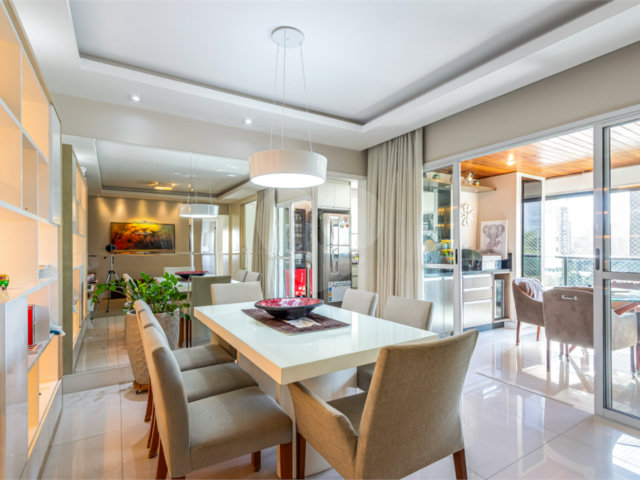 Apartamento à venda com 3 quartos, sendo 1 suíte,  em Chácara Santo Antônio, São Paulo, SP