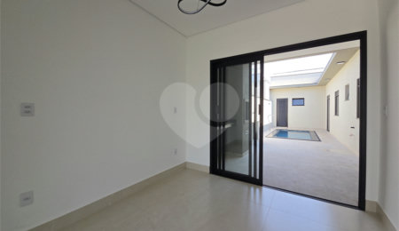 Casa à venda com 3 suítes no condomínio Helena Maria, Sorocaba - SP