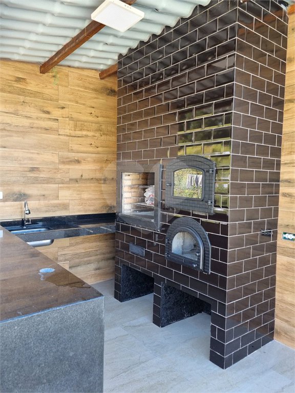 Casa à venda com 4 quartos, sendo 1 suíte, no condomínio Clube Florada Suzano, Suzano - SP