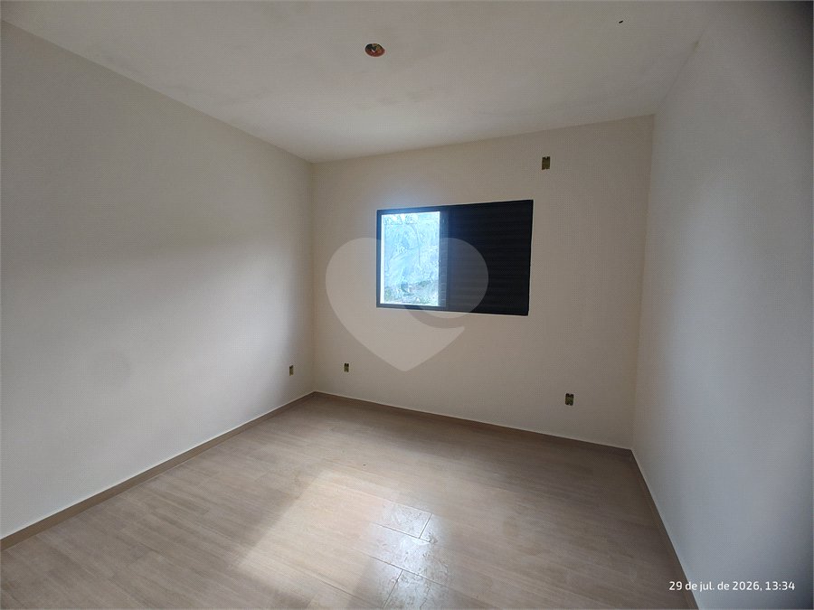 Casa à venda com 2 quartos, sendo 1 suíte, em Jardim Santo Antônio, Atibaia, SP