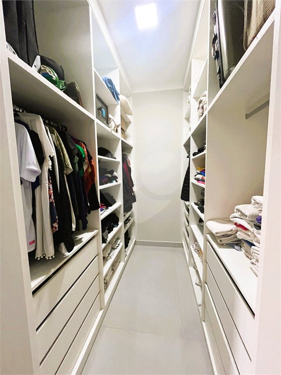 Casa à venda com 3 suítes no condomínio Residencial Le France, Sorocaba - SP