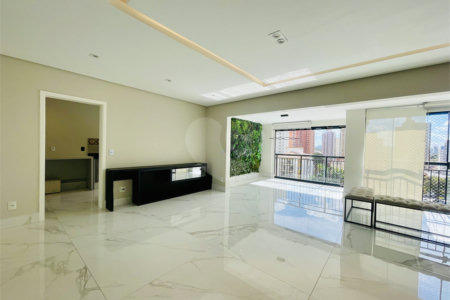 Apartamento à venda com 3 suítes em Vila Gilda, Santo André, SP