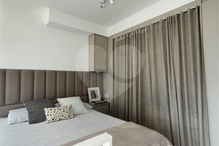 Apartamento à venda com 1 quarto em Jardim das Acácias, São Paulo, SP