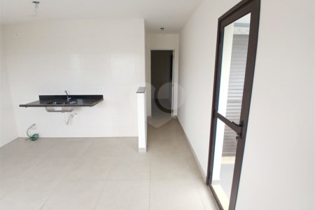 Apartamento à venda com 1 quarto em Vila dos Remédios, São Paulo, SP