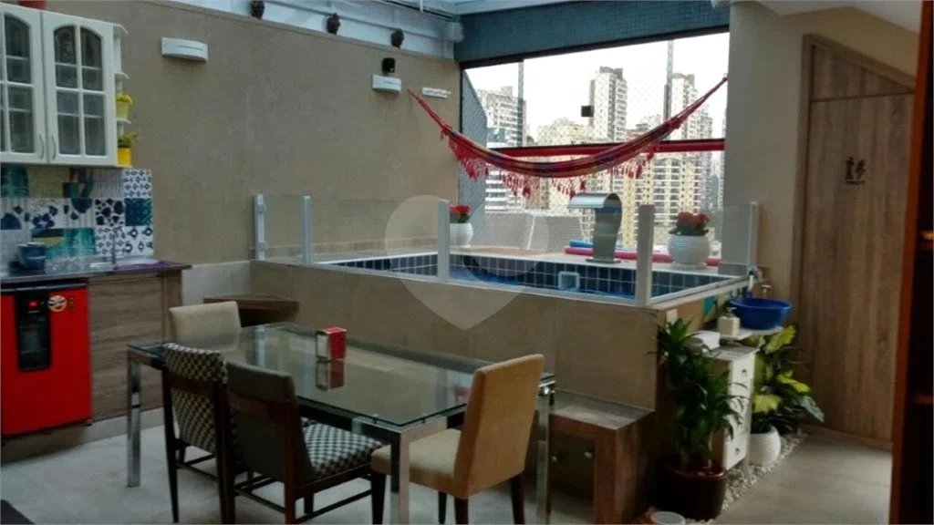 Duplex à venda com 3 quartos, sendo 1 suíte, em Vila Andrade, São Paulo, SP
