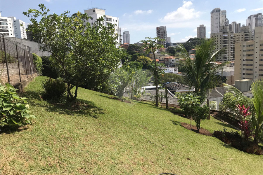 Sobrado à venda com 5 quartos, sendo 1 suíte, em Santana, São Paulo, SP