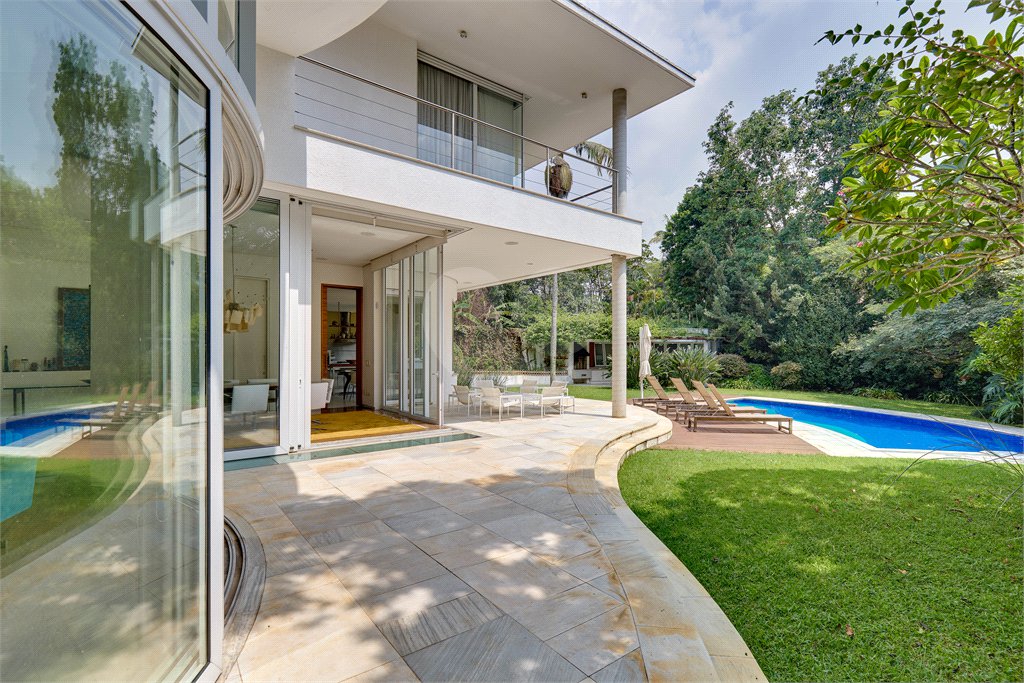 Casa à venda com 5 suítes em Alto da Boa Vista, São Paulo, SP
