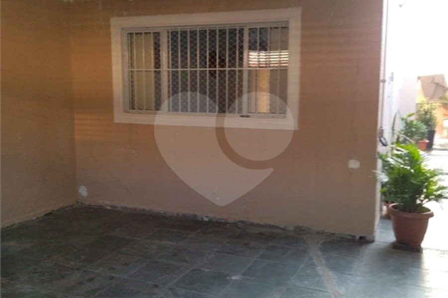 Sobrado à venda com 3 quartos em Artur Alvim, São Paulo, SP